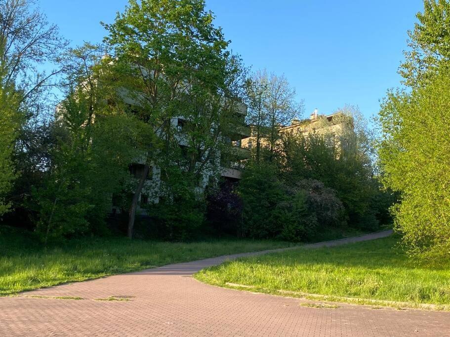 Valley Art House & Parking Bezplatny Podziemny Apartment Kielce